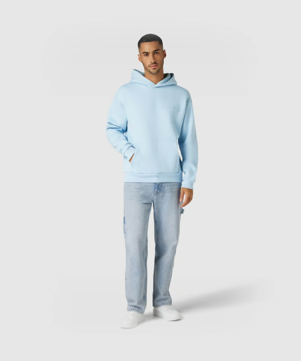 Hoodie mit Label-Applikation in eisblau